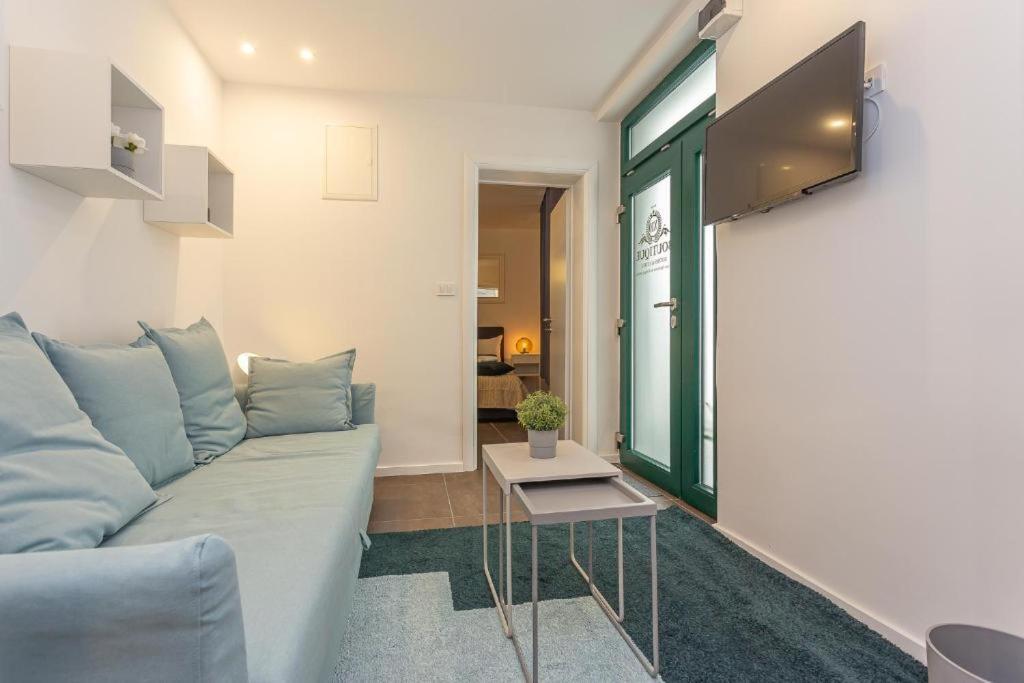 X Boutique Marinac Studio Apartments & Rooms Sibenik Exterior photo